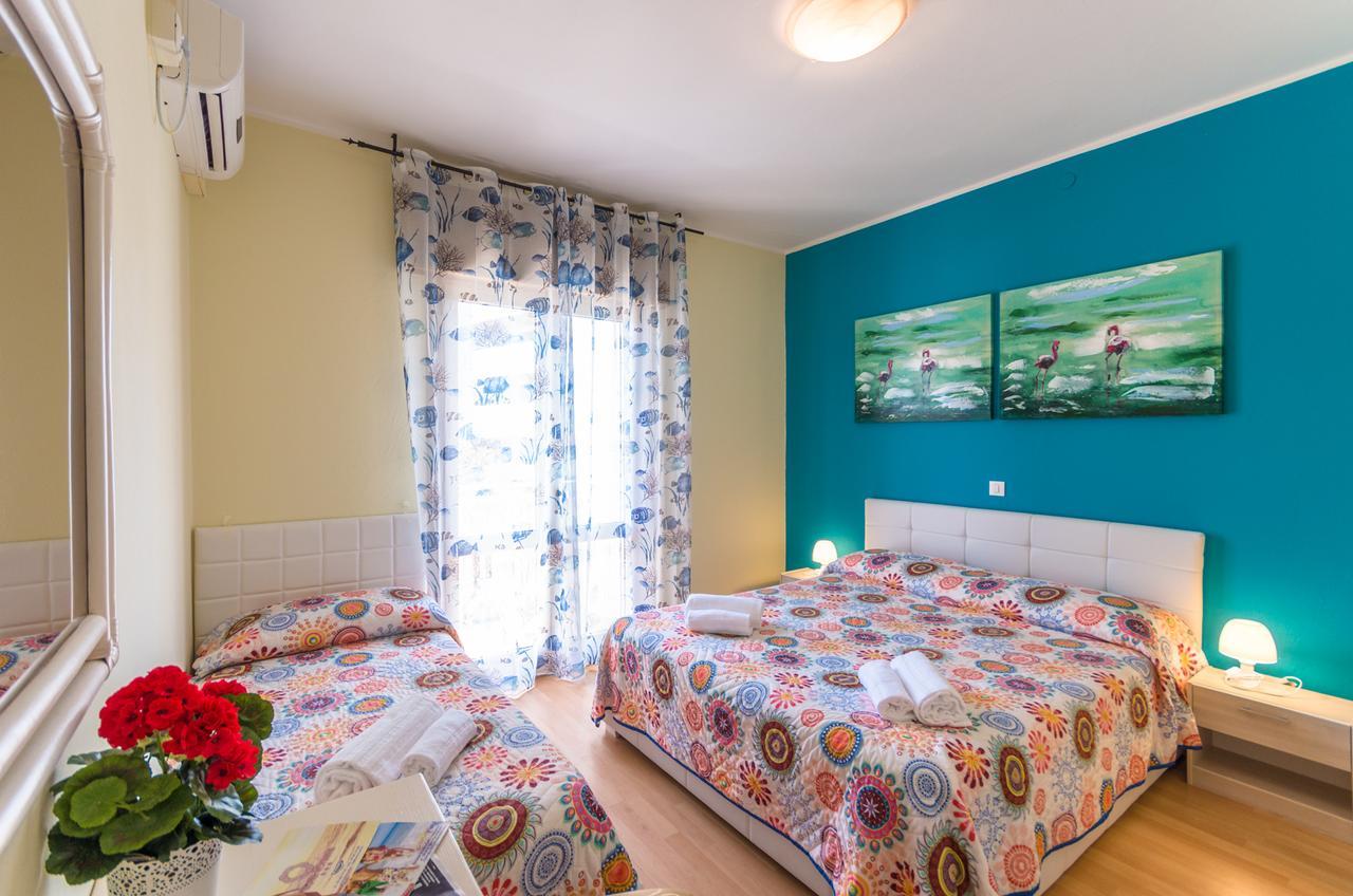 Dreibettzimmer mit Balkon